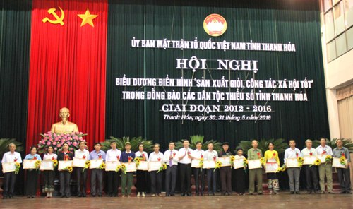 Hội nghị biểu dương điển hình “Sản xuất giỏi, công tác xã hội tốt” trong đồng bào các dân tộc thiểu số tỉnh Thanh Hoá giai đoạn 2012 – 2016.