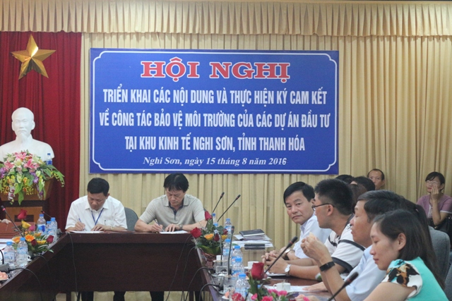 Lễ ký cam kết bảo vệ môi trường giữa Ban quản lý KKT Nghi Sơn và các KCN tỉnh Thanh Hóa và các đơn vị thực hiện Dự án đầu tư trong Khu kinh tế Nghi Sơn.