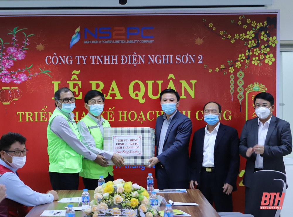 Đồng chí Bí thư Tỉnh ủy Đỗ Trọng Hưng dự lễ ra quân triển khai kế hoạch thi công đầu năm tại Dự án Nhà máy Nhiệt điện BOT Nghi Sơn II