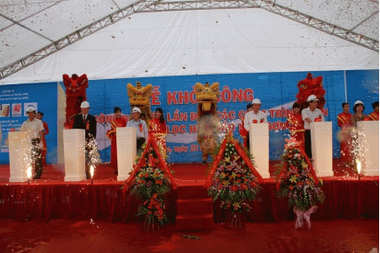 Khởi công nạo vét các lần đầu công trình biển thuộc dự án Liên hợp Lọc hóa dầu Nghi Sơn