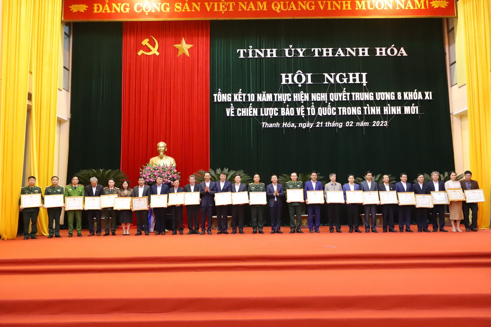 Hội nghị tổng kết 10 năm thực hiện Nghị quyết Trung ương 8 (khóa XI) về Chiến lược bảo vệ Tổ quốc trong tình hình mới.