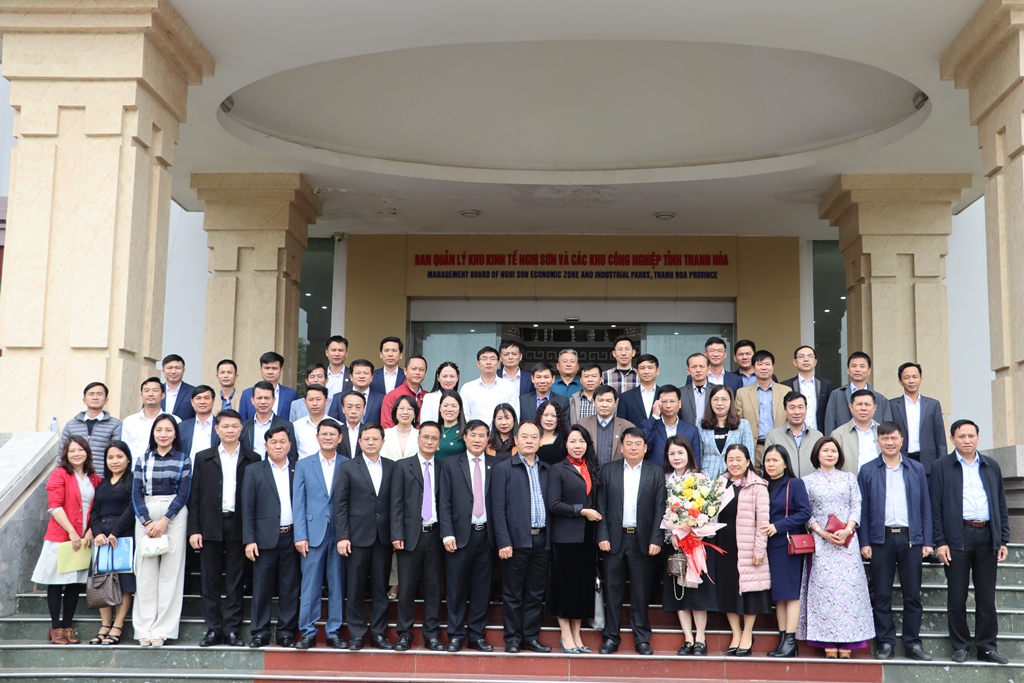 Hội nghị Tổng kết Khối thi đua Ban quản lý Khu công nghiệp, Khu kinh tế các tỉnh Trung Bộ năm 2022