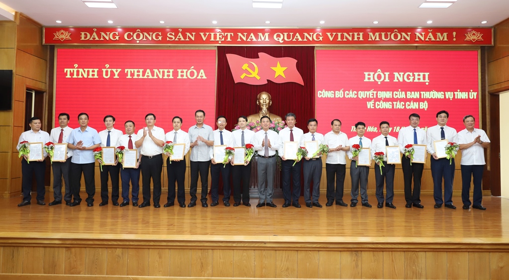 Ban Thường vụ Tỉnh ủy Thanh Hoá công bố các quyết định về công tác cán bộ