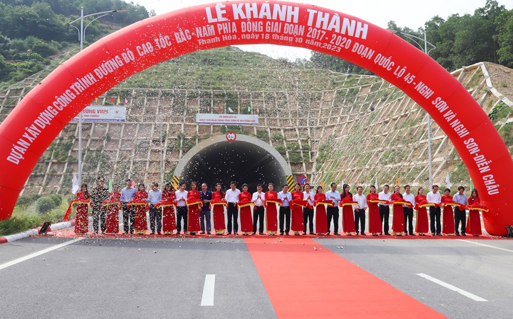 Khánh thành đường bộ cao tốc đoạn Quốc lộ 45 - Nghi Sơn và Nghi Sơn - Diễn Châu