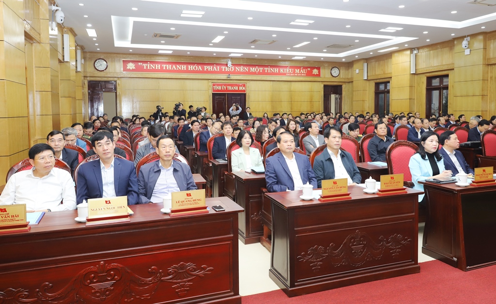 Hội nghị toàn quốc nghiên cứu, học tập, quán triệt Nghị quyết Hội nghị lần thứ 8, Ban Chấp hành Trung ương Đảng khóa XIII