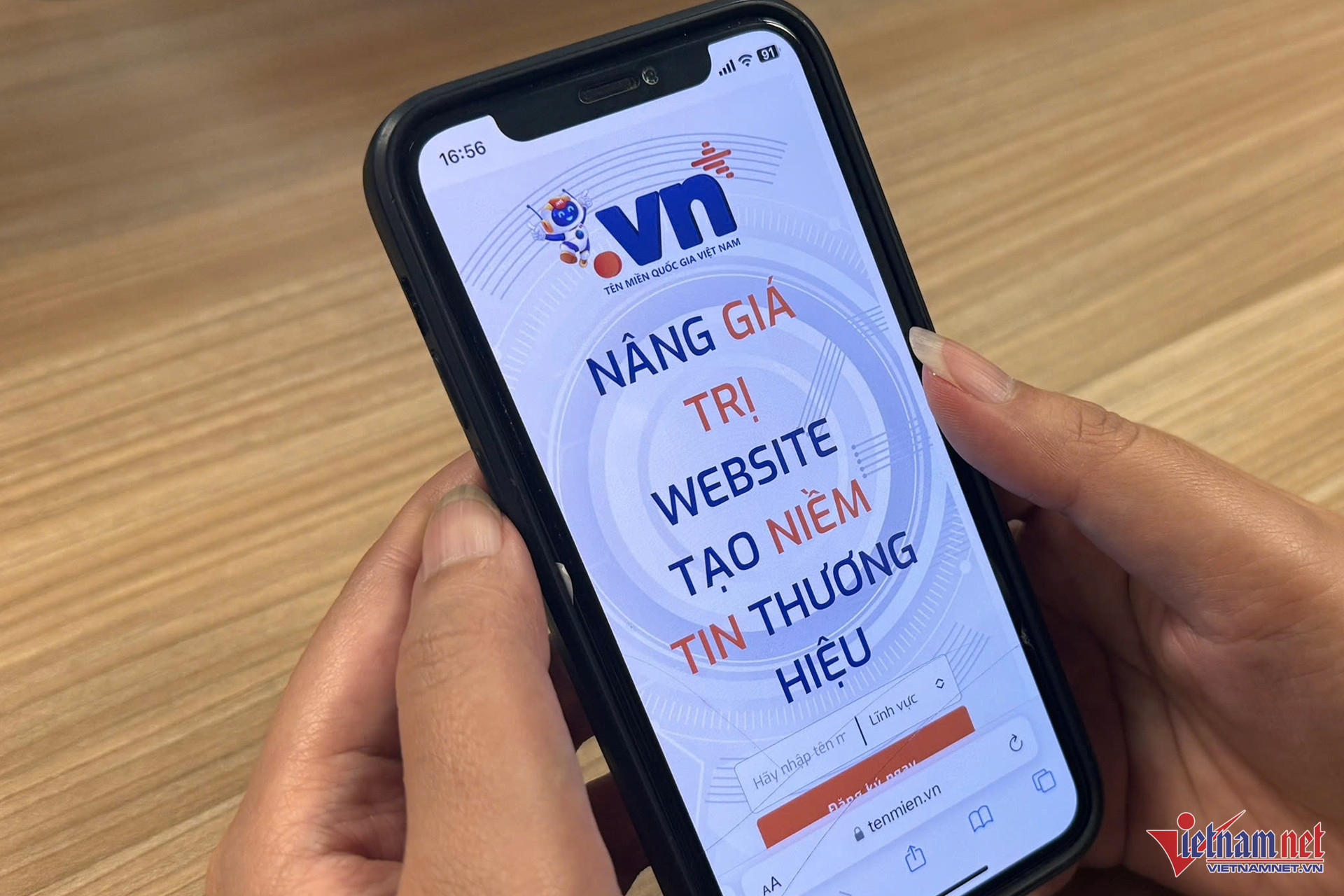Tạo cơ hội để thanh niên Việt Nam nâng cao năng lực số với tên miền quốc gia .vn