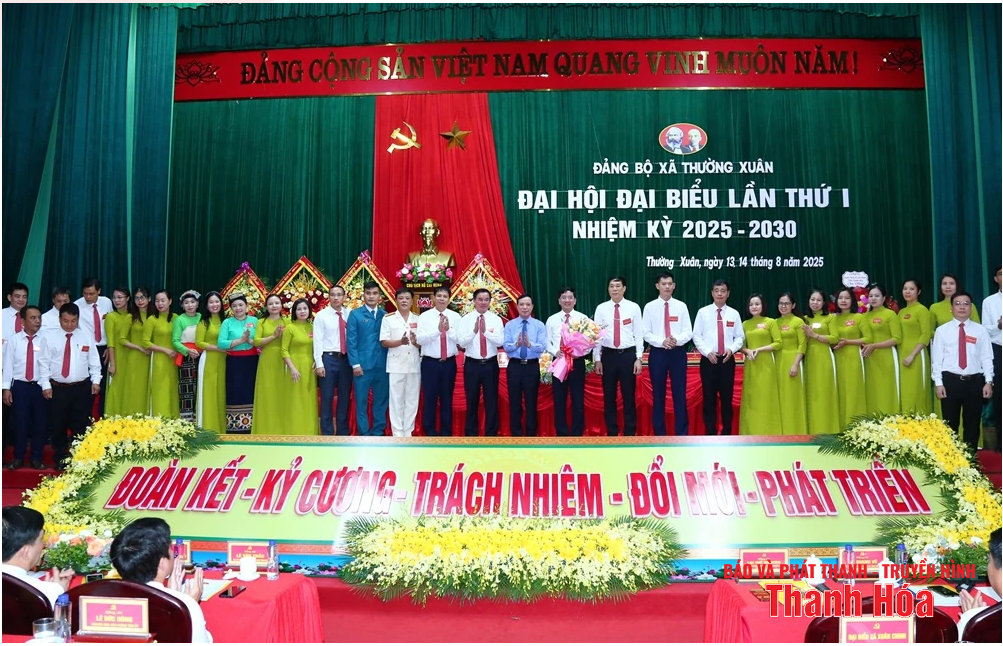 Phó Bí thư Thường trực Tỉnh ủy Lại Thế Nguyên dự Đại hội đại biểu Đảng bộ xã Thường Xuân
