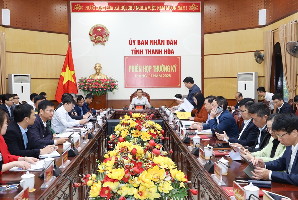 UBND tỉnh họp thường kỳ UBND tỉnh tháng 11 năm 2025