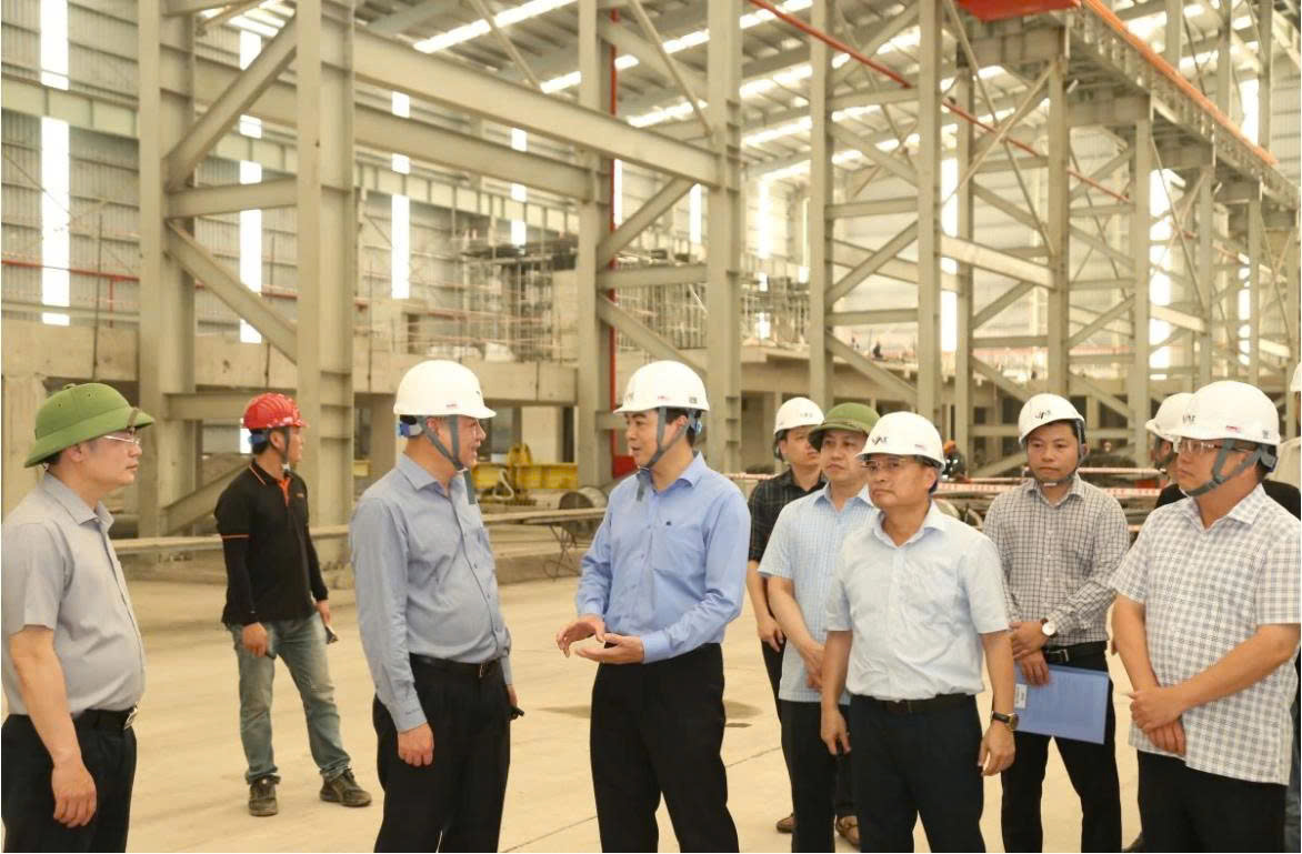 Chủ tịch UBND tỉnh Nguyễn Hoài Anh kiểm tra tiến độ triển khai các dự án trọng điểm tại Khu Kinh tế Nghi Sơn