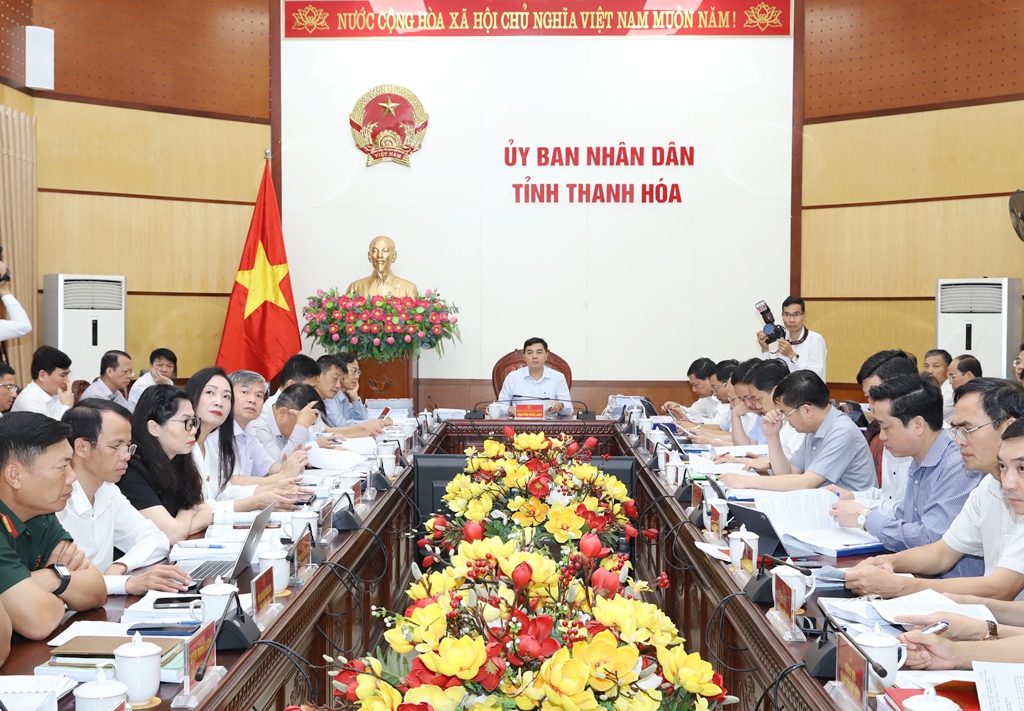 UBND tỉnh họp nghe báo cáo về điều chỉnh Quy hoạch tỉnh