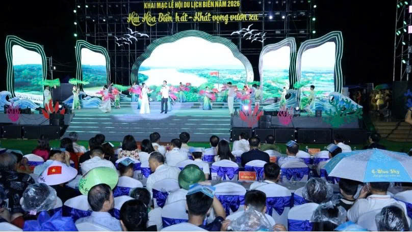 “Hải Hòa biển hát - Khát vọng vươn xa”